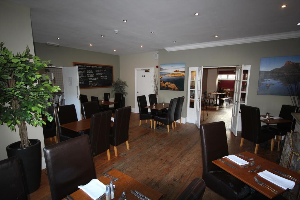 The Sunningdale Hotel Bamburgh Ngoại thất bức ảnh